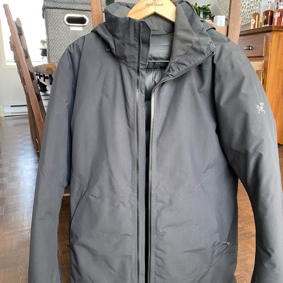 Arc’teryx black parka for men - Picture 2 of 3